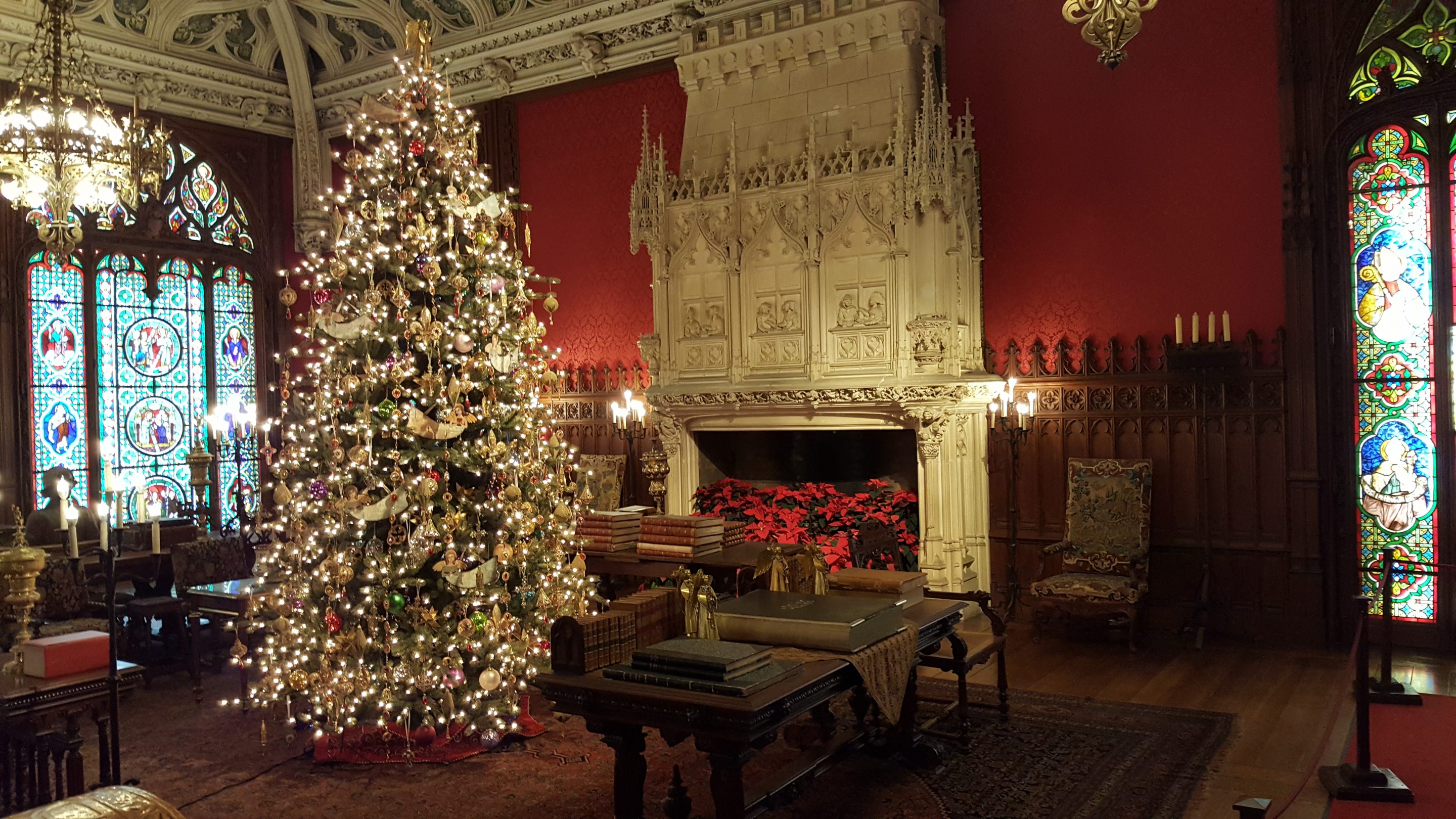 Christmas At The Mansions - Experience Rhode Island Tours